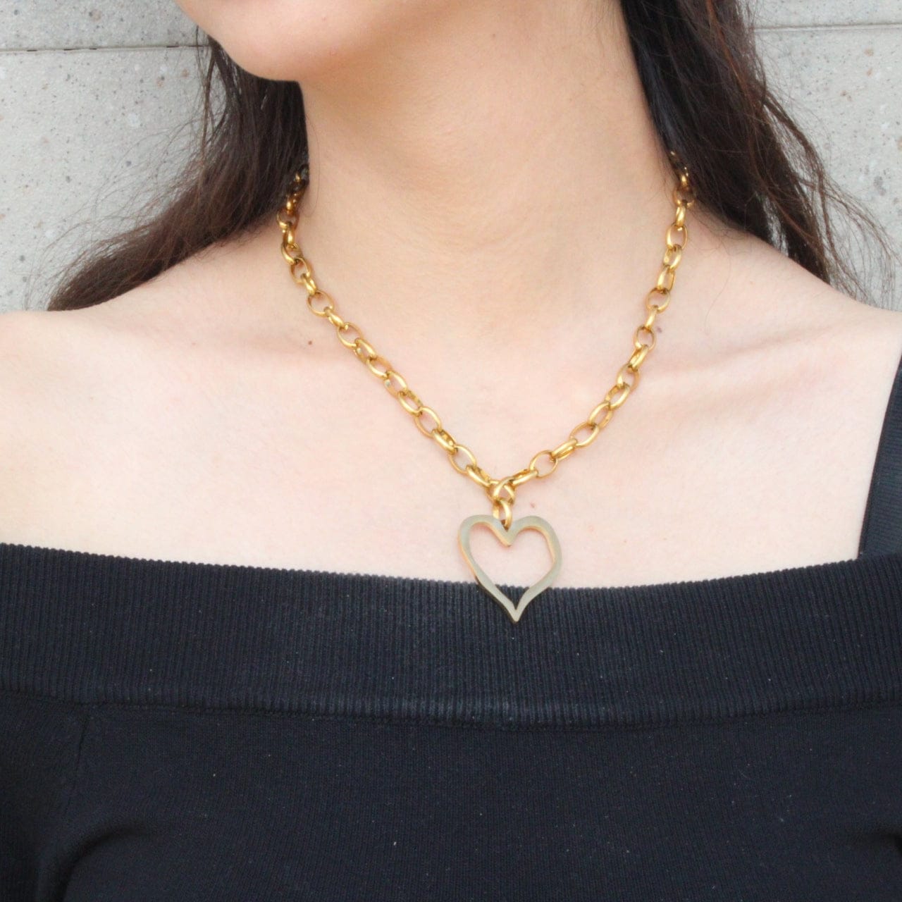 Collar Corazón Silueta