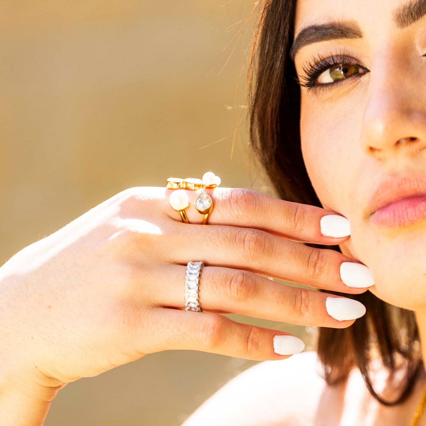 Anillo Gemas Blancas Chapa 18k